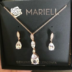 Rose gold necklace and earring set